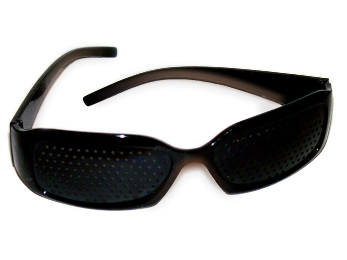 Perforated_eyeglasses (700x525, 37Kb)