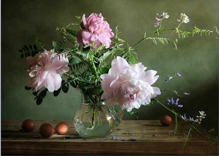 4709286_naturmort_pioni_jpg__Programma_Picasa_Photo_Viewer (700x497, 239Kb)
