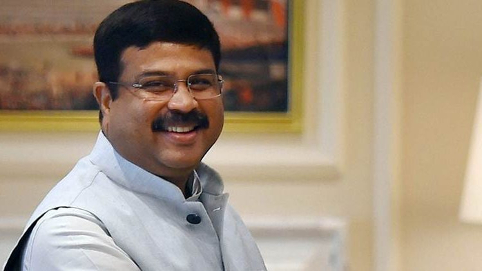 Minister of Oil, Natural Gas and Steel, Dharmendra Pradhan (700x393, 189Kb)