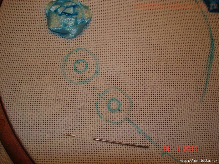 Практический урок по вышивке лентами от Ирины Лысенко (9) (700x525, 369Kb)