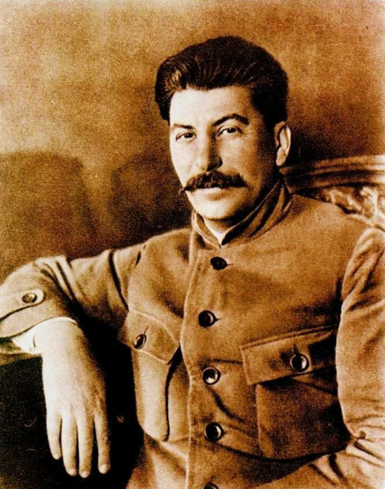 6098670_foto3_Iosif_Stalin (550x700, 782Kb)