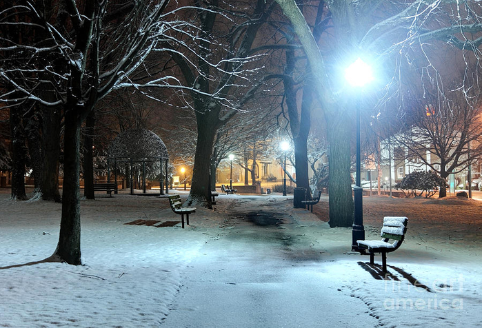cold-winter-night-denis-tangney-jr (700x476, 423Kb)