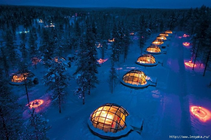 Уникальная гостиница в Лапландии со стеклянными домиками - иглу!