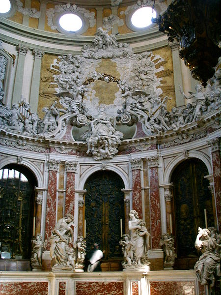 450px-Padova,_basilica_del_santo,_cappella_delle_reliquie_01 (750x900, 87Kb)