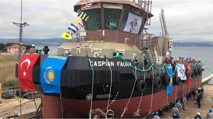 Caspian_Fauna_tugboat_launch (700x393, 256Kb)