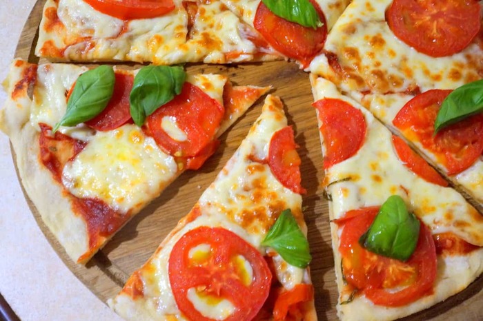 Pizza-Margarita (700x466, 107Kb)