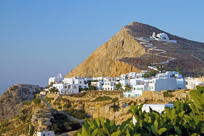 hora-of-folegandros-at-sunset-in-cyclades (700x466, 80Kb)