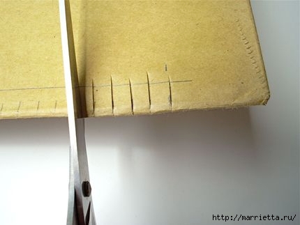 Как сделать ткацкий станок из вилки и картонки (5) (430x323, 54Kb)
