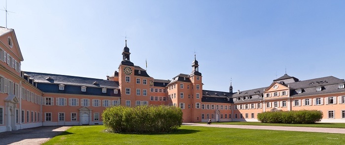 !Schloss_Schwetzingen_Staatliche_Schloesser-und_Gaerten-Ba_Wue (1000x594, 66Kb)