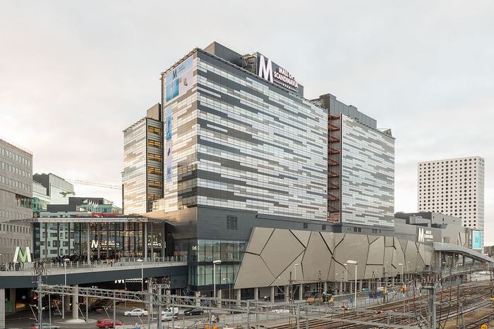 3329832_mall_of_scandinavia_november_2015_01 (700x467, 66Kb)
