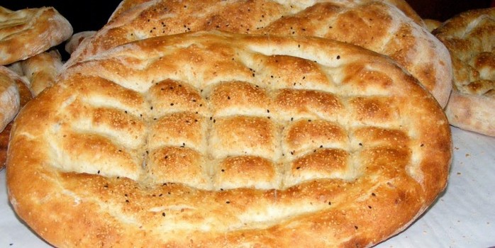 TGurkish-bakery-pide-bread-ramadan-e1430670992555-758x380 (700x350, 81Kb)