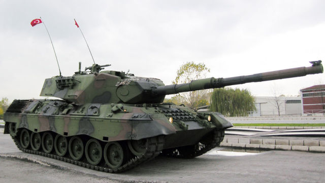 spasti-altai-turciya-nakroet-svoi-tank-koreiskoi-bronei-335nn058-1606039621.t (640x361, 37Kb)