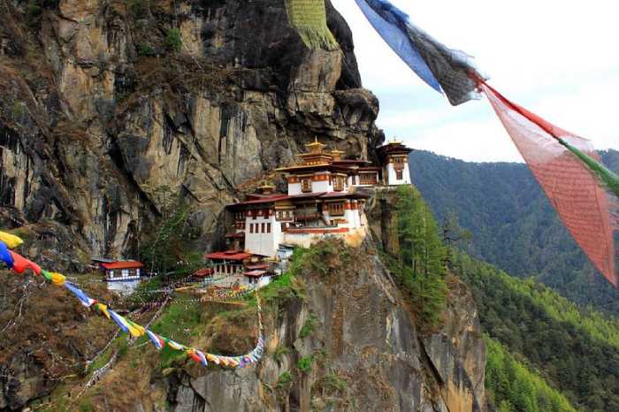 Монастырь Такцанг Пальфуг, Бутан (700x466, 48Kb)