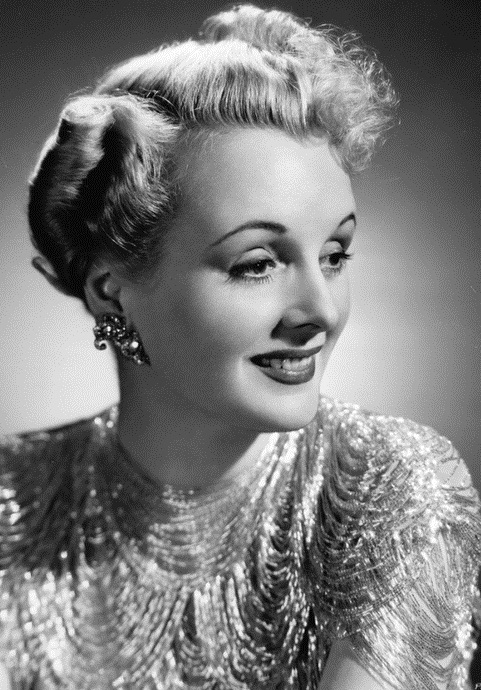 136989827_134692307_maryastor_still (481x690, 279Kb)