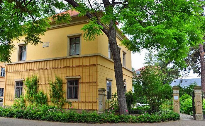 Liszt House & Museum (900x631, 131Kb)