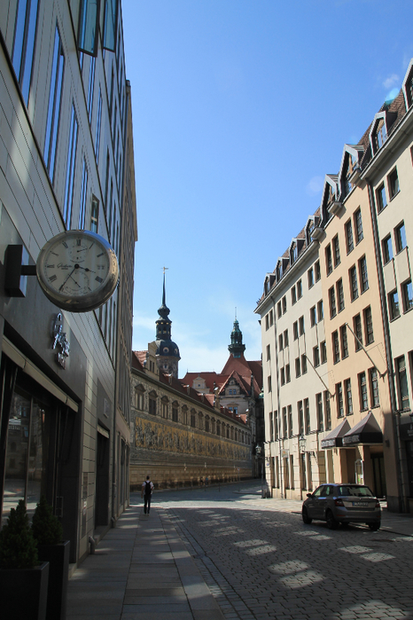 057 (466x700, 400Kb)