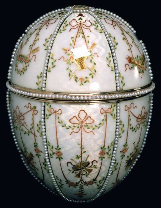 House_of_Fabergé_-_Gatchina_Palace_Egg_-_Walters_44500_-_Closed (542x700, 78Kb)