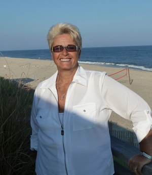 diane-romanello-1397766694-medium (300x346, 31Kb)