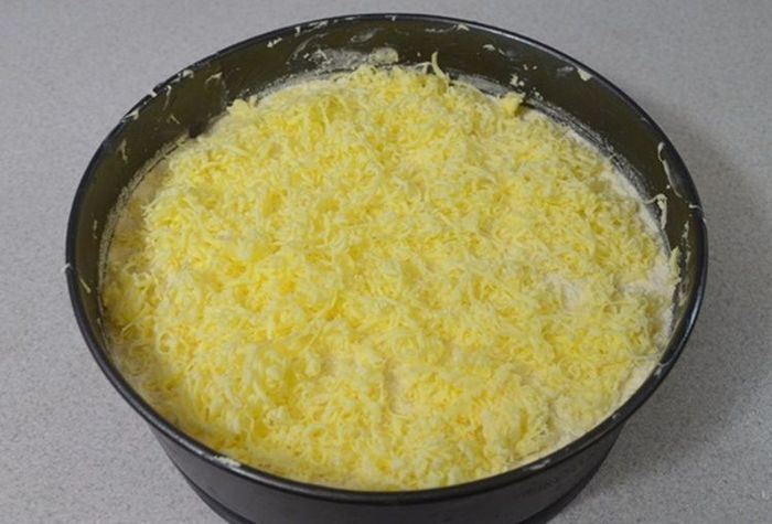 2835299_Nasipnoi_yablochnii_pirog__nejnii_i_sochnii3 (700x475, 51Kb)