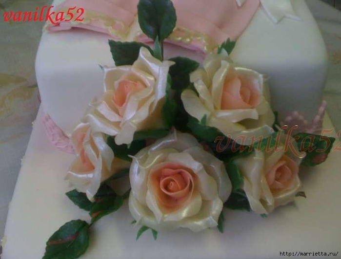 Торты с розами из сахарной мастики (16) (700x532, 183Kb)