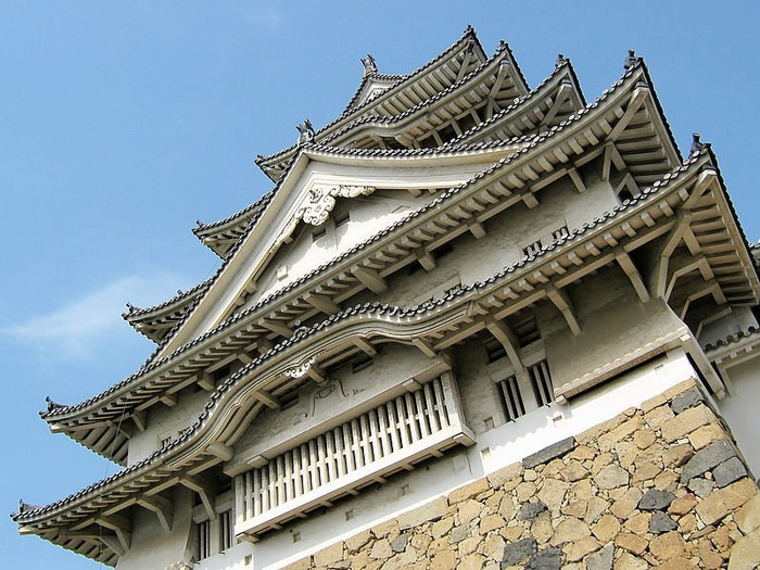 800px-Flickr_-_yeowatzup_-_Himeji_Castle_Himeji_Hyogo_Japan_1442652967 (700x525, 411Kb)