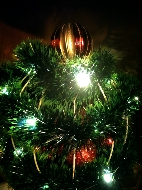 green and red-gold