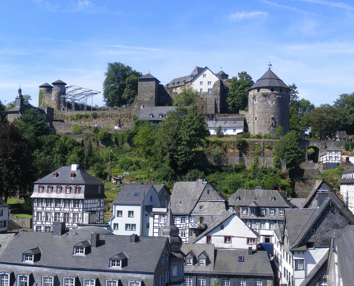 Burg_Monschau_2 (900x767, 193Kb)