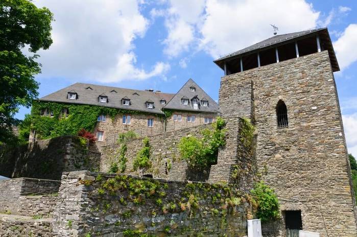 Monschau-kasteel (900x664, 73Kb)
