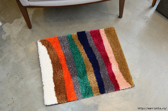 Радужный коврик в технике ковровая вышивка (1) (700x461, 293Kb)