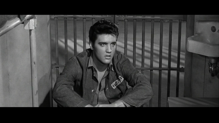 7354758_JailhouseRockelvispresley18975130960540 (700x393, 111Kb)