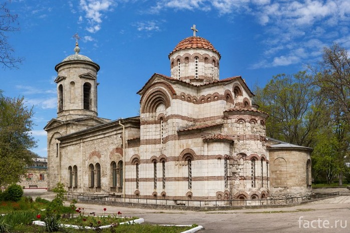 иоана Храм святого Иоанна Предтечи в городе Керчь (700x466, 117Kb)
