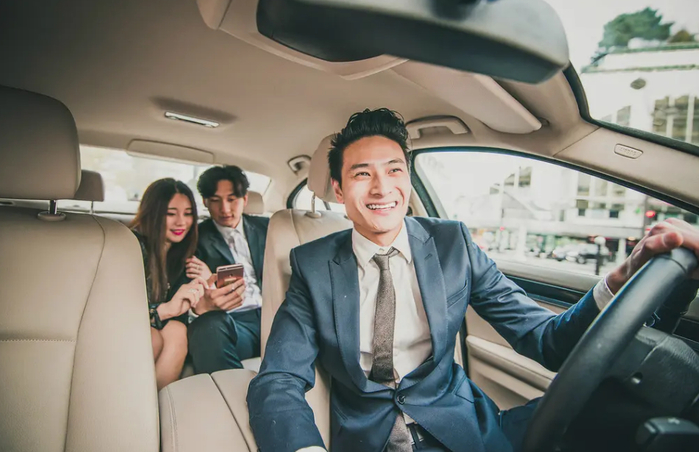 Professional Chauffeured Limo Car Service NYC (700x452, 280Kb)