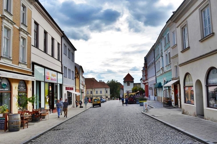 Namesti Street (900x663, 257Kb)