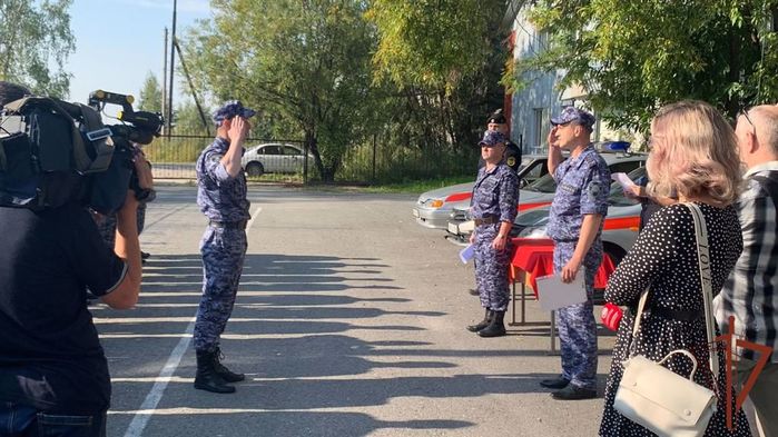 7290319_Svejii_vipysk_vedomstvennoi_avtorskoi_programmi_o_Rosgvardii_Delo_chesti_vishel_v_Ugre (700x393, 76Kb)