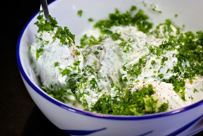 sour-cream-garlic-dip-step5 (700x469, 89Kb)