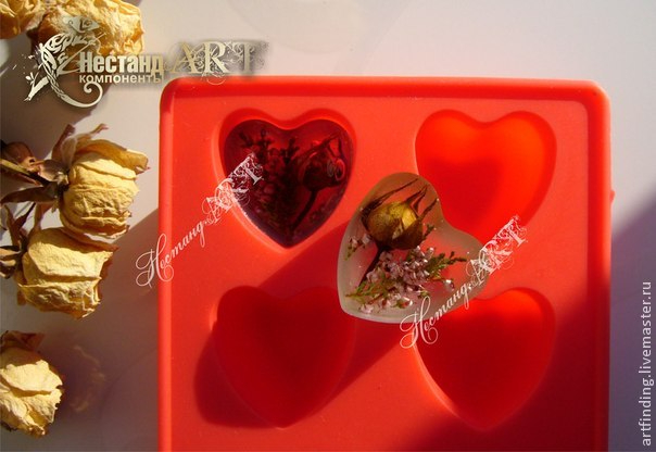 Кулончики-сердечки из эпоксидной смолы (4) (604x416, 185Kb)