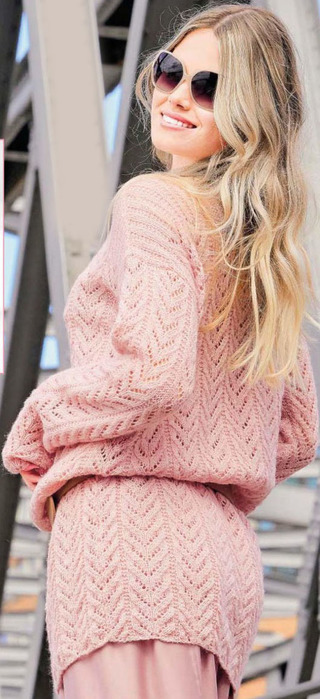 Розовое платье-пуловер с ажурным узором 2 (320x700, 95Kb)