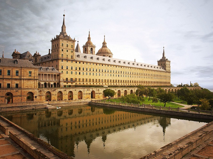 Escorial Monastery, Madrid, Spain (700x525, 412Kb)