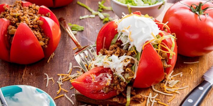 1508344920-taco-tomatoes-delish (700x350, 59Kb)