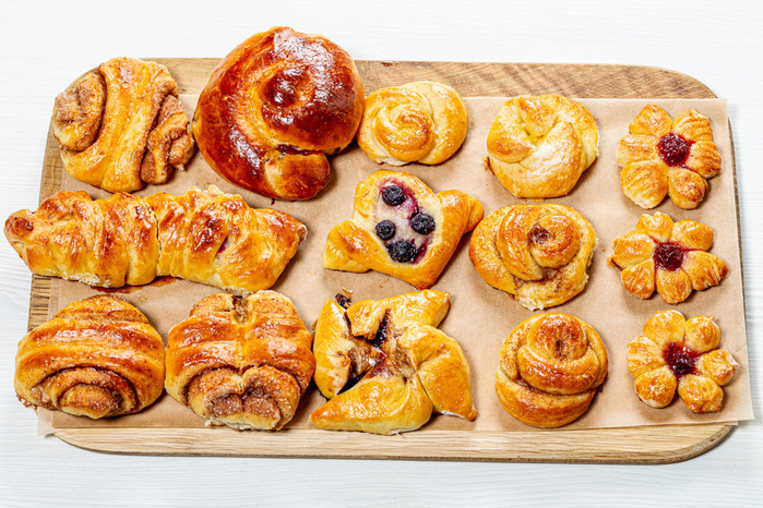 Pastry_Buns_Cutting_board_Design_577861_4500x3000 (700x466, 252Kb)