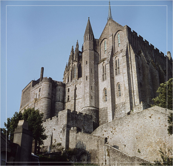 Mont-Saint-Michel-8 (700x673, 437Kb)