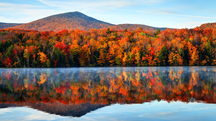 Early morning autumn light near Killington, Vermont, New England, USA (700x393, 440Kb)