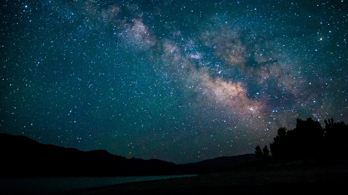 Milky Way above Piute Reservoir, Utah, USA (700x393, 312Kb)