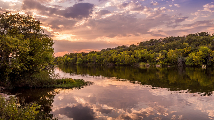 Nearly sunset at Inks Lake State Park, Burnet County, Texas, USA (700x393, 379Kb)
