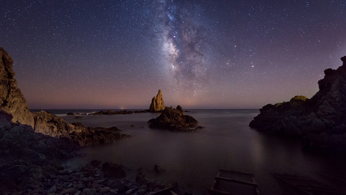 Milky Way over Cabo de Gata, Almeria, Andalusia, Spain (700x393, 245Kb)