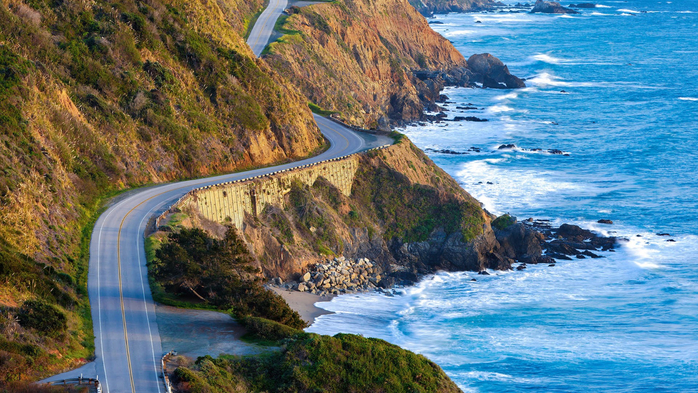 Pacific Coast Highway (SR 1) at southern end of Big Sur, California, USA (700x393, 488Kb)