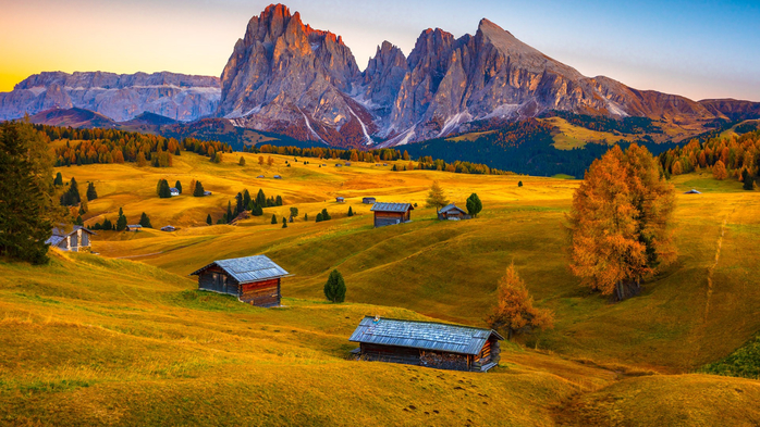 Pasture with typical alpine hut, Dolomites, Alps, Trentino-Alto Adige, Italy (700x393, 461Kb)