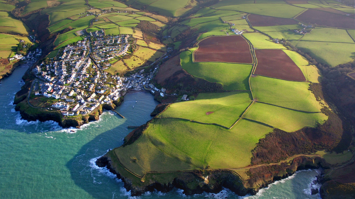 Port Isaac and the neighbouring coast of North Cornwall, England, UK (700x393, 398Kb)