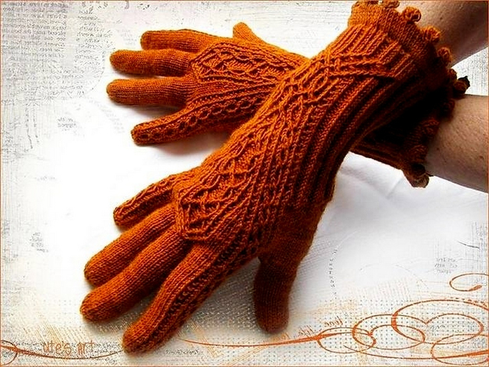 Песчаный берег торжественно вручить вязаные перчатки. Перчатки Meisi by Julia Mueller. Перчатки спицами. Перчатка вязаная. Вязание перчаток спицами.
