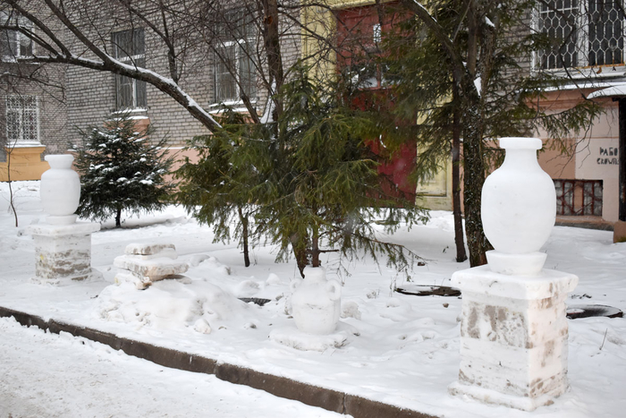 Снежные-скульптуры-на-Ланском,-11-дек-2023-(7) (700x467, 369Kb)